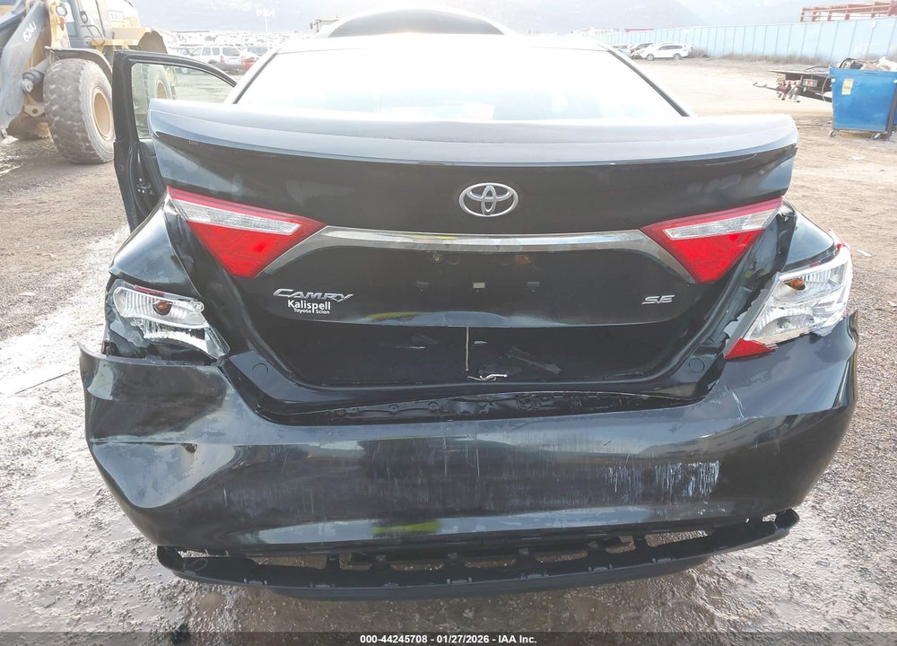 2015 TOYOTA CAMRY SE VIN: 4T1BF1FK5FU978027