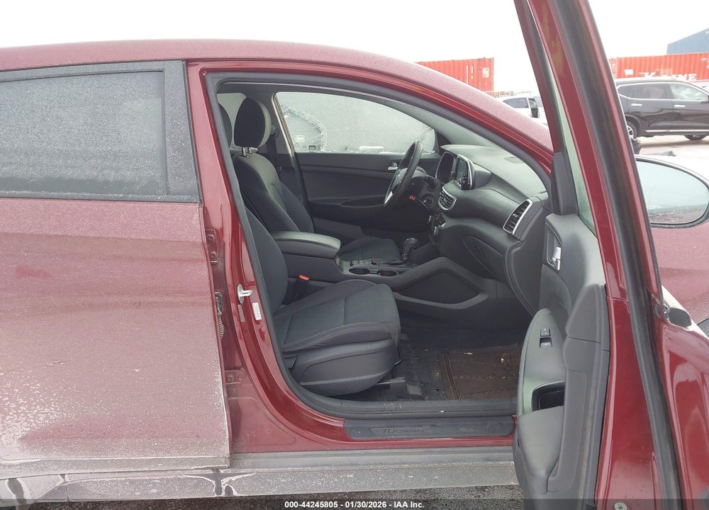 2019 HYUNDAI TUCSON SE VIN: KM8J23A43KU001880