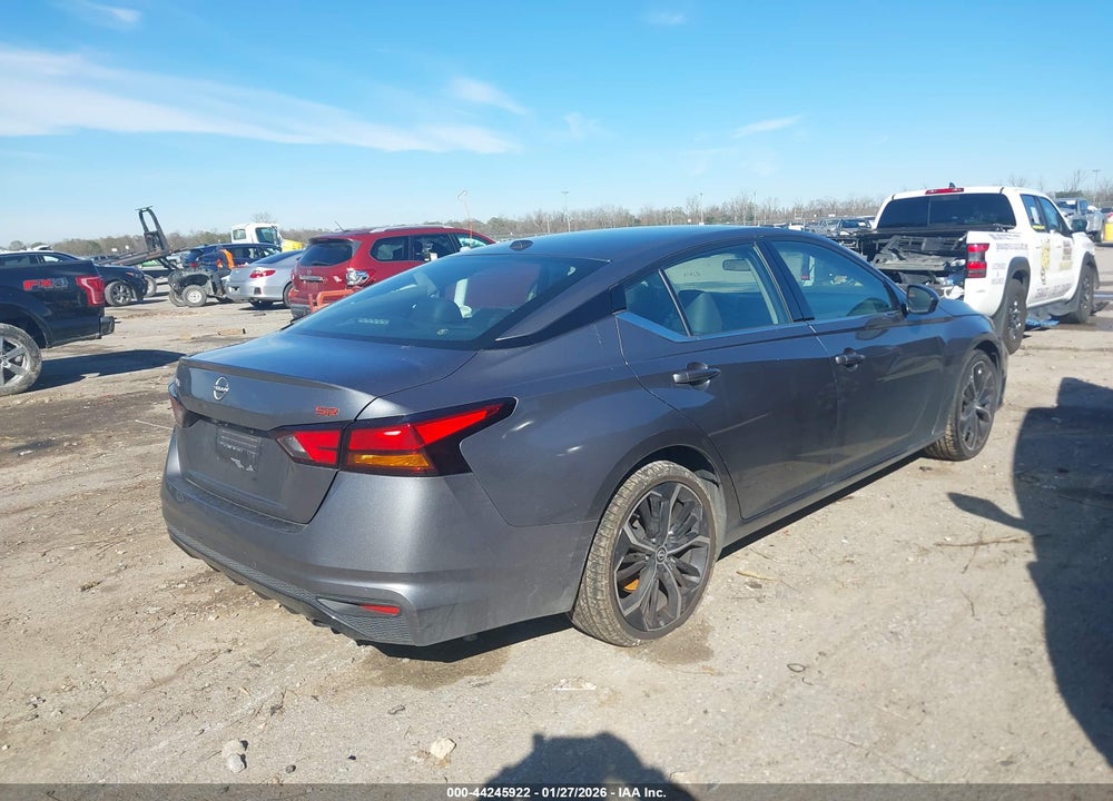2023 NISSAN ALTIMA SR FWD VIN: 1N4BL4CV4PN335098