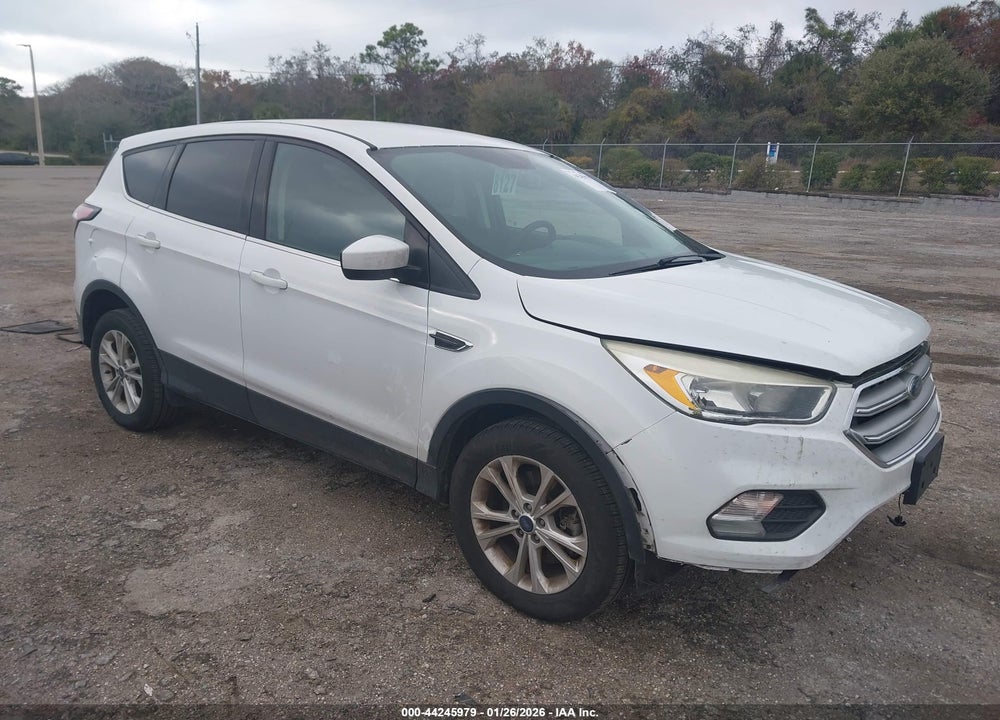 2017 FORD ESCAPE SE VIN: 1FMCU9GD3HUE85135