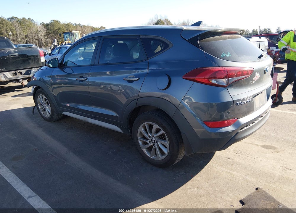 2018 HYUNDAI TUCSON SEL VIN: KM8J33A49JU678850