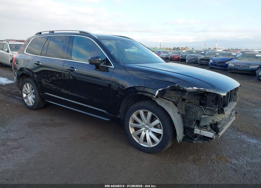 2016 VOLVO XC90 T6 MOMENTUM VIN: YV4A22PK3G1044478