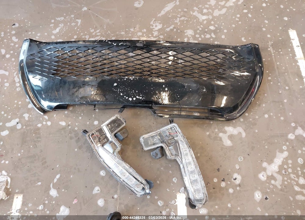 2019 TOYOTA COROLLA SE VIN: 5YFBURHE0KP910015