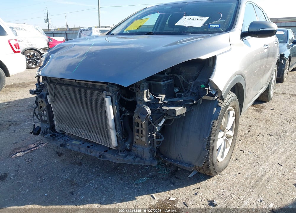 2019 KIA SORENTO 3.3L LX VIN: 5XYPG4A52KG458759