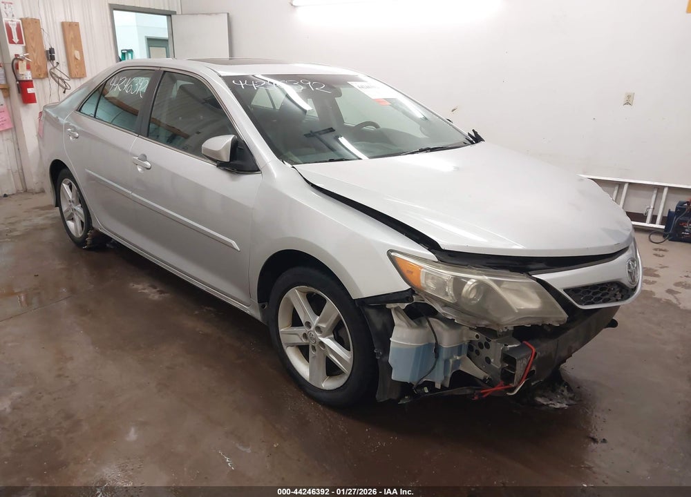 2013 TOYOTA CAMRY SE VIN: 4T1BF1FK3DU684932