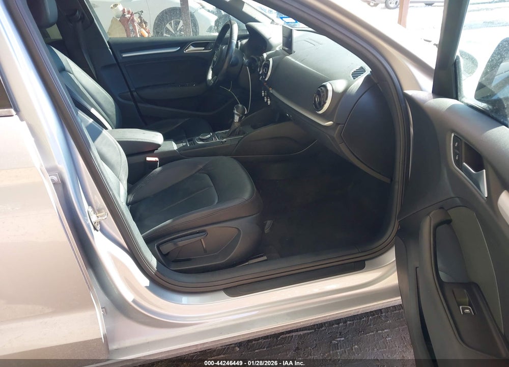 2016 AUDI A3 1.8T PREMIUM VIN: WAUA7GFF2G1056995