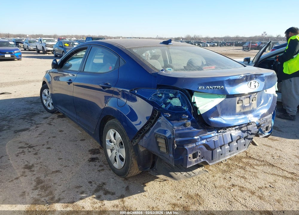 2016 HYUNDAI ELANTRA SE VIN: 5NPDH4AE8GH720848