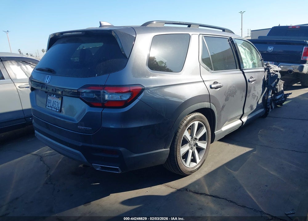 2025 HONDA PILOT TOURING VIN: 5FNYG2H71SB001125