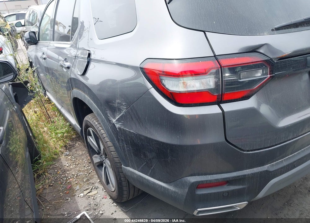 2025 HONDA PILOT TOURING VIN: 5FNYG2H71SB001125