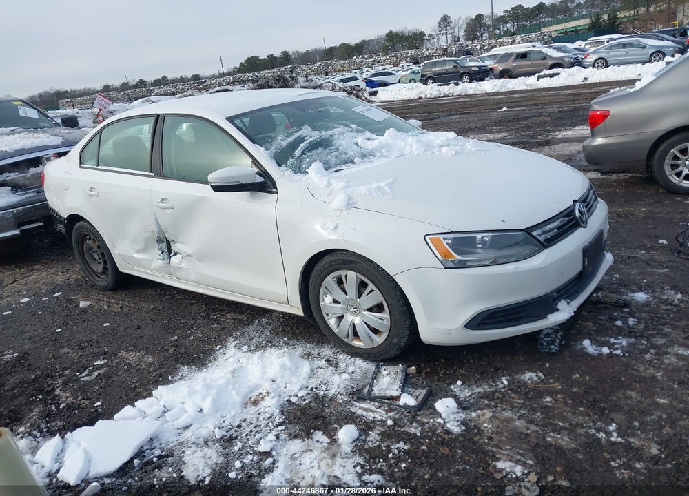 2011 VOLKSWAGEN JETTA 2.5L SE VIN: 3VWDZ7AJ3BM351456
