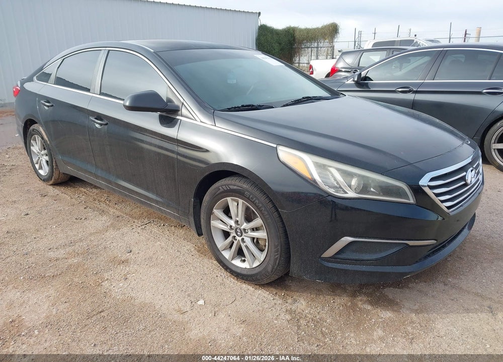 2016 HYUNDAI SONATA SE VIN: 5NPE24AF3GH291018