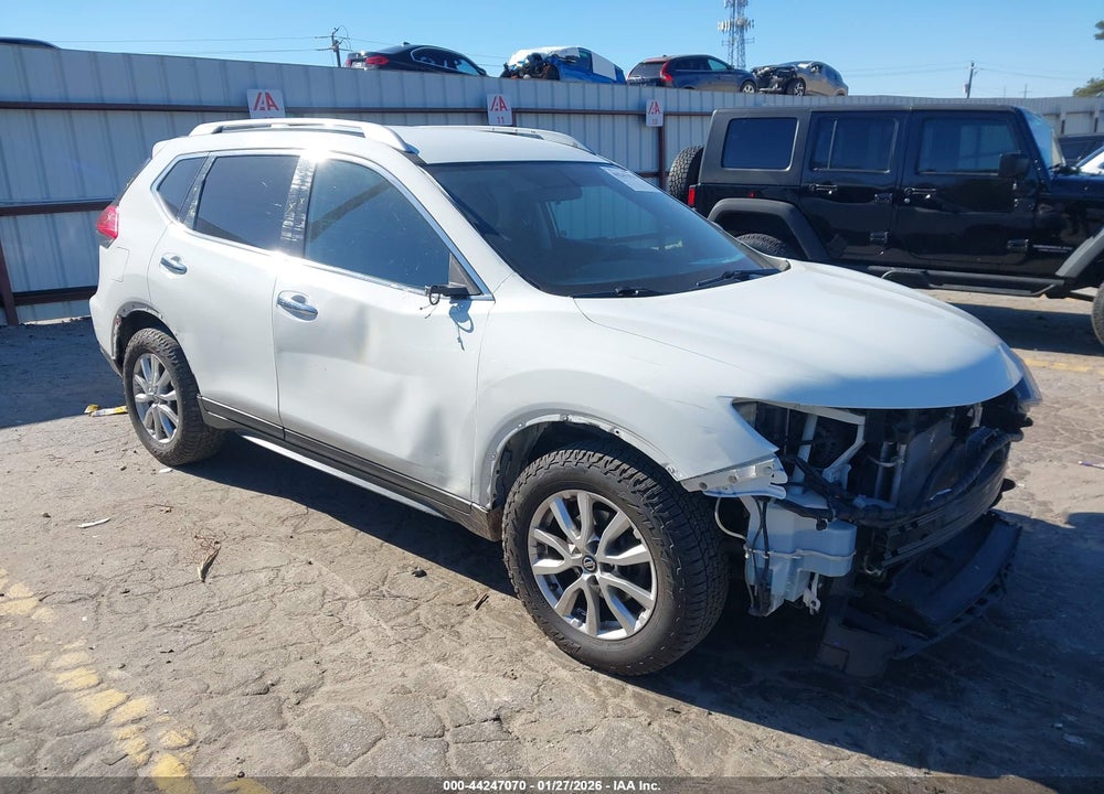 2017 NISSAN ROGUE SV VIN: 5N1AT2MT2HC818072