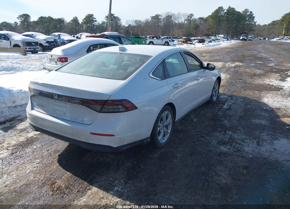 2024 HONDA ACCORD LX VIN: 1HGCY1F28RA008926