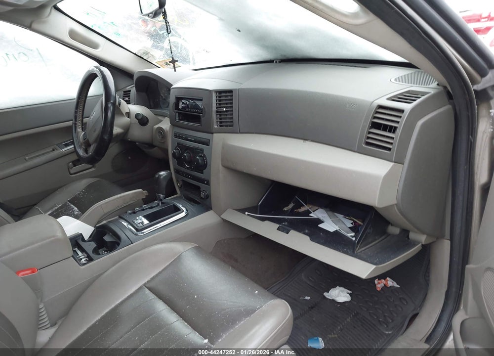 2005 JEEP GRAND CHEROKEE LAREDO VIN: 1J4HR48N65C646823