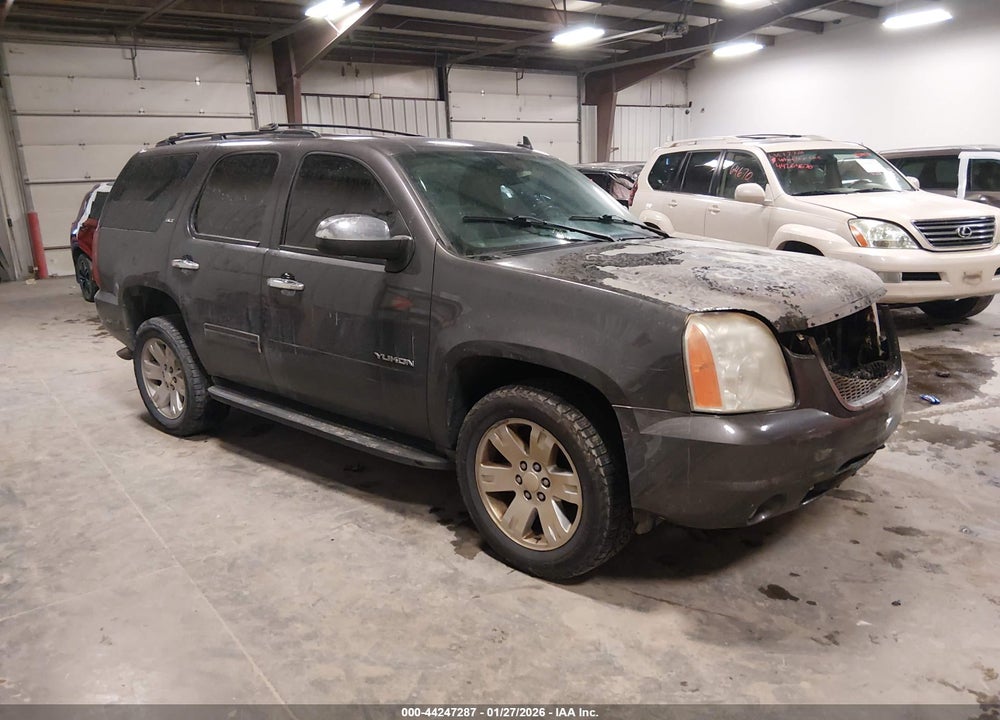 2011 GMC YUKON SLT VIN: 1GKS2CE05BR245215