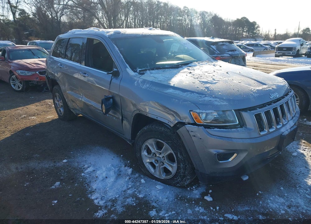 2015 JEEP GRAND CHEROKEE LAREDO VIN: 1C4RJFAG4FC912592
