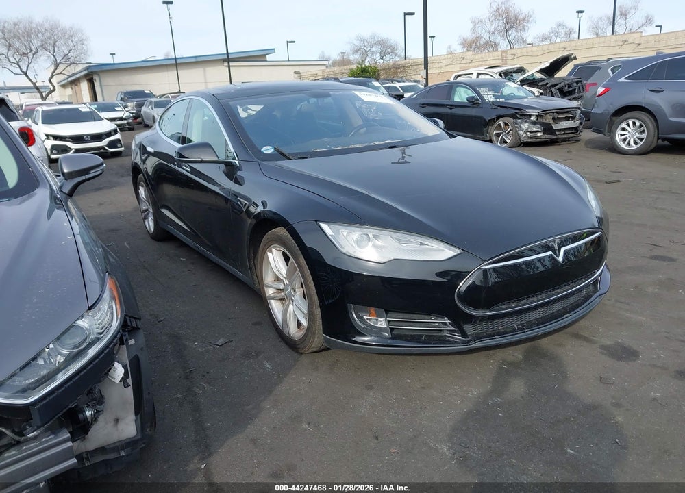 2013 TESLA MODEL S VIN: 5YJSA1CG1DFP09466