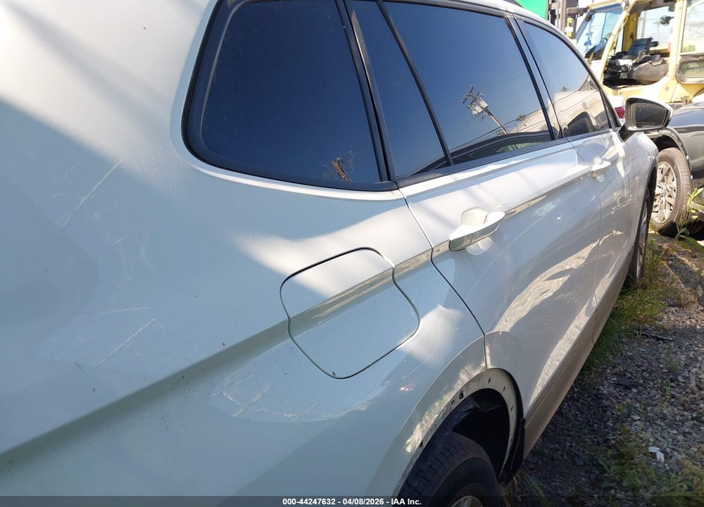 2019 VOLKSWAGEN TIGUAN 2.0T S VIN: 3VV1B7AX8KM173074