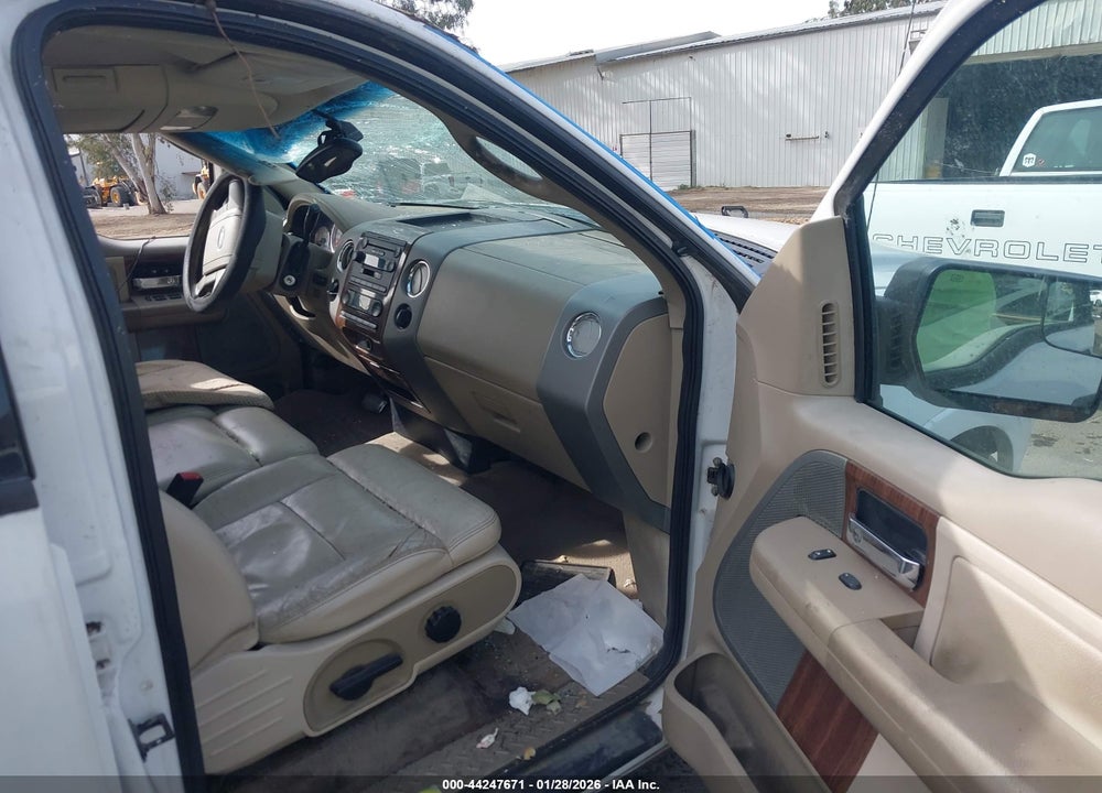 2004 FORD F-150 LARIAT/XLT VIN: 1FTPW125X4KA94250