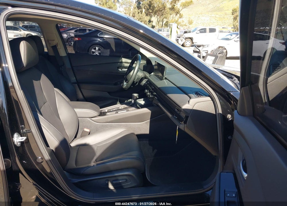 2025 HONDA ACCORD HYBRID TOURING VIN: 1HGCY2F81SA025499