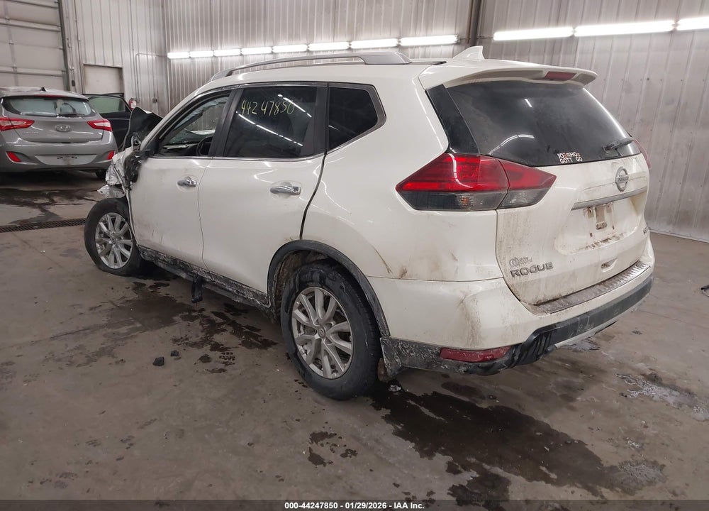 2017 NISSAN ROGUE SV VIN: JN8AT2MV8HW280244