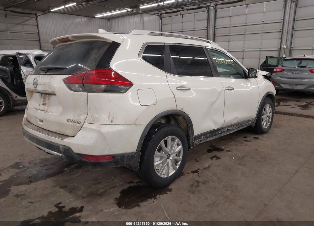 2017 NISSAN ROGUE SV VIN: JN8AT2MV8HW280244