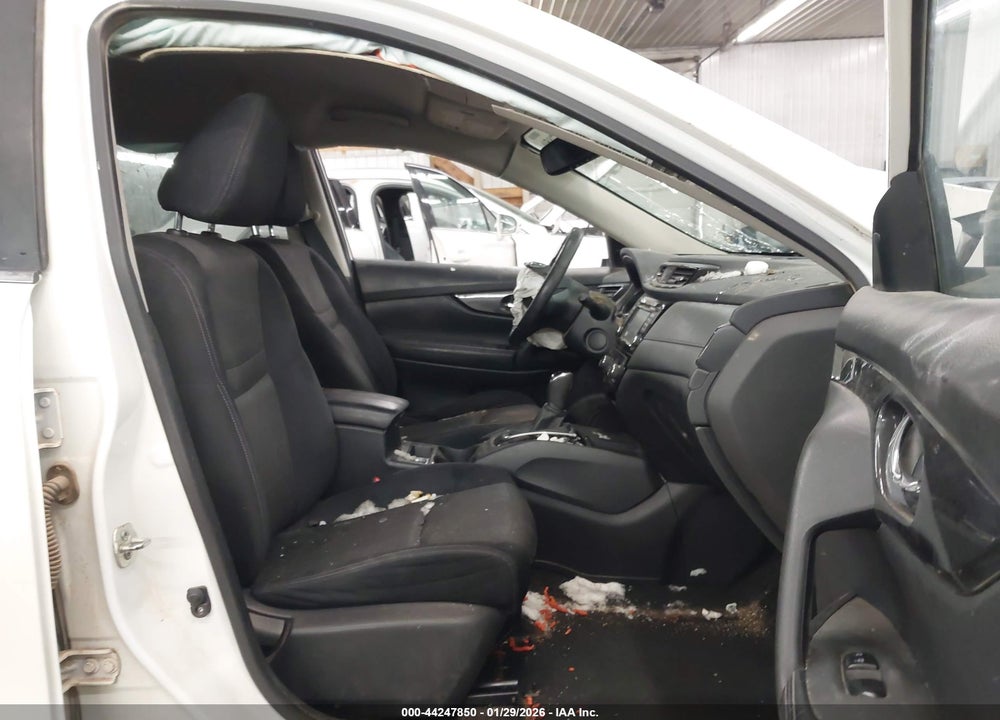 2017 NISSAN ROGUE SV VIN: JN8AT2MV8HW280244