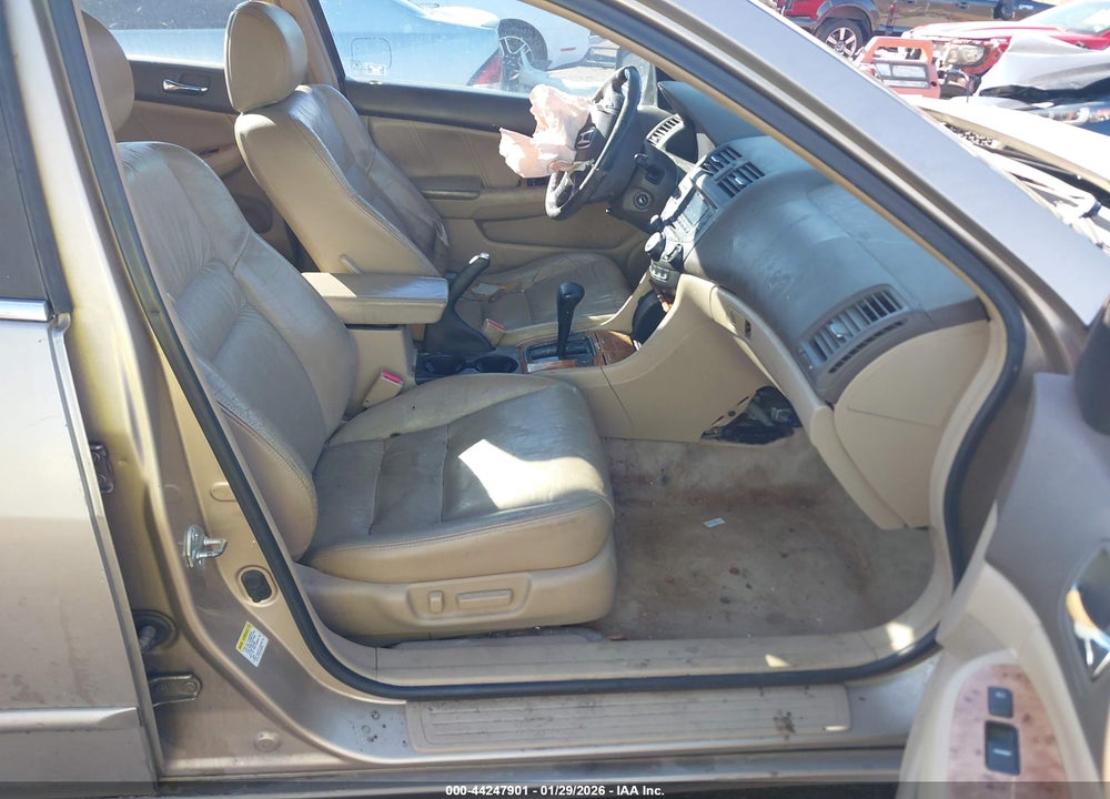 2005 HONDA ACCORD 3.0 EX VIN: 1HGCM66555A059426