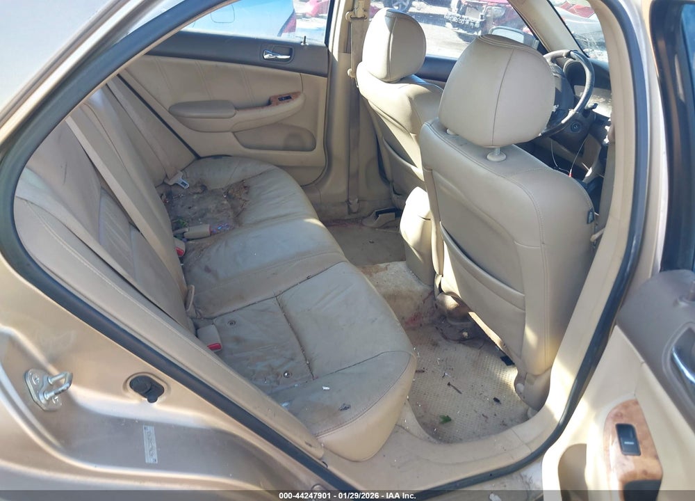 2005 HONDA ACCORD 3.0 EX VIN: 1HGCM66555A059426