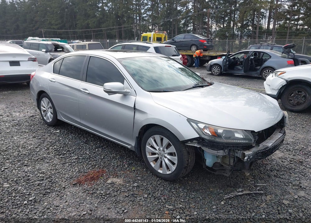 2015 HONDA ACCORD EX-L VIN: 1HGCR2F81FA106036