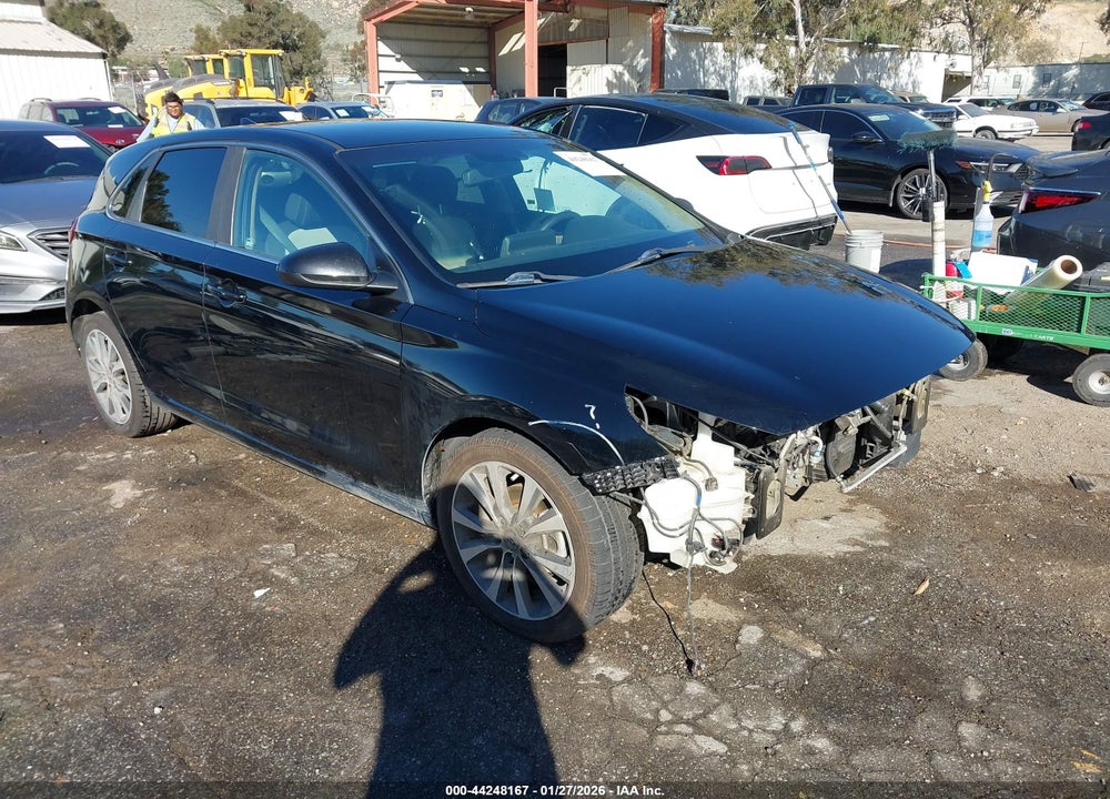2019 HYUNDAI ELANTRA GT VIN: KMHH35LE6KU104398