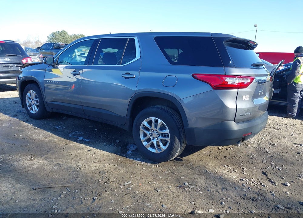 2020 CHEVROLET TRAVERSE FWD LS VIN: 1GNERFKW2LJ310432