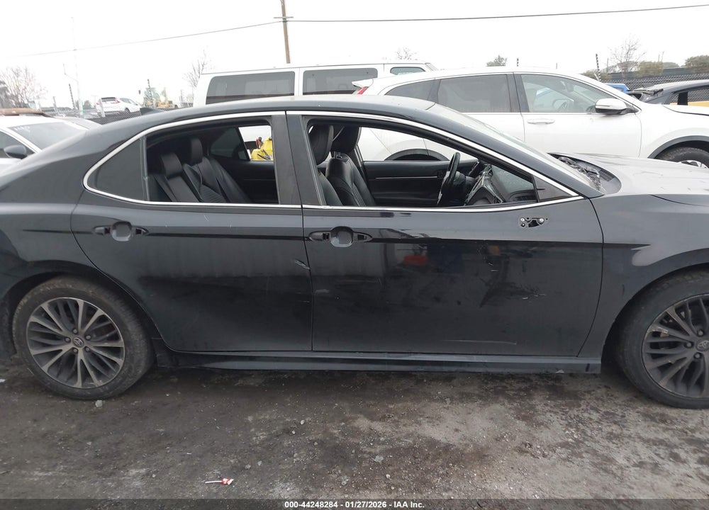 2020 TOYOTA CAMRY SE VIN: 4T1G11AK7LU956778