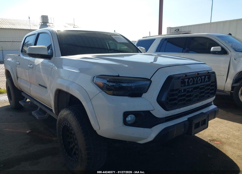 2022 TOYOTA TACOMA SR5 V6 VIN: 3TMAZ5CN0NM180129