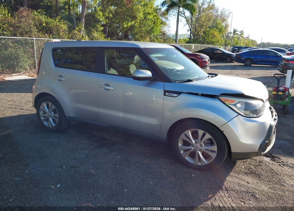 2015 KIA SOUL + VIN: KNDJP3A59F7797179