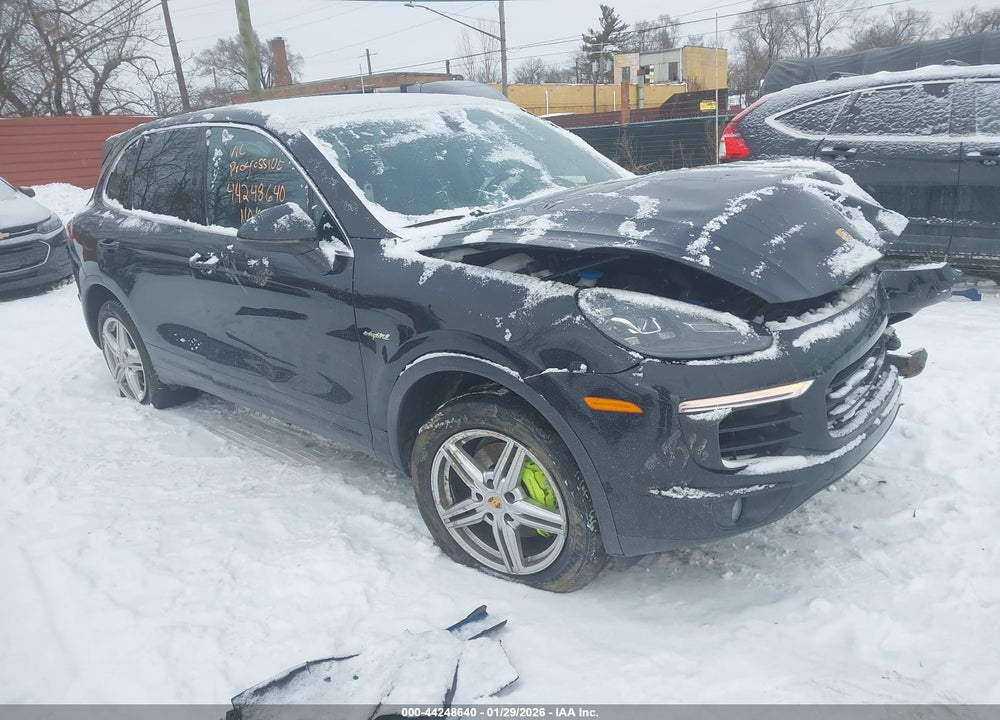 2016 PORSCHE CAYENNE E-HYBRID S VIN: WP1AE2A22GLA63769