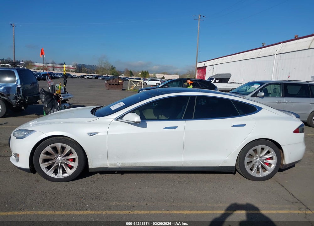 2015 TESLA MODEL S 85D/P85D/90D/P90D VIN: 5YJSA1H46FF093992