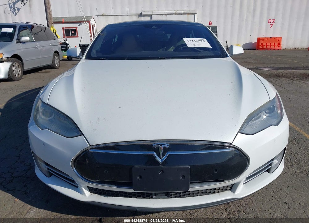 2015 TESLA MODEL S 85D/P85D/90D/P90D VIN: 5YJSA1H46FF093992
