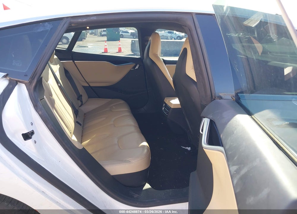 2015 TESLA MODEL S 85D/P85D/90D/P90D VIN: 5YJSA1H46FF093992
