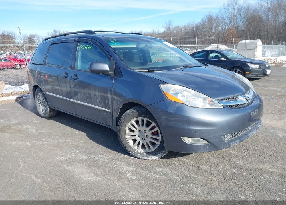 2008 TOYOTA SIENNA LIMITED VIN: 5TDBK22C68S016167