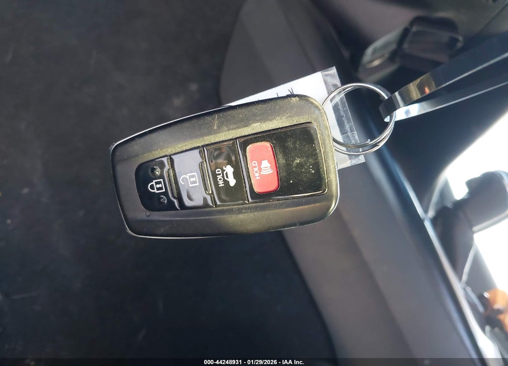 2018 TOYOTA CAMRY XLE VIN: 4T1B11HK2JU105937