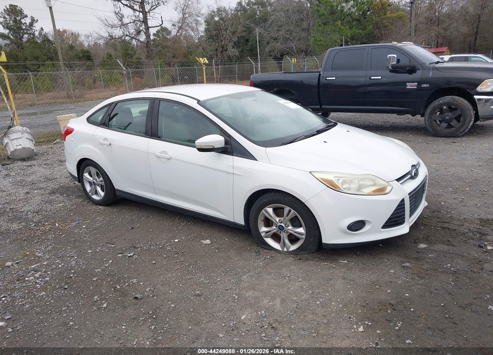 2014 FORD FOCUS SE VIN: 1FADP3F20EL135448