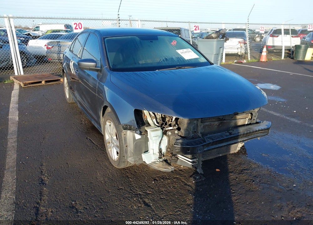 2018 VOLKSWAGEN JETTA 1.4T S VIN: 3VW2B7AJ5JM260585