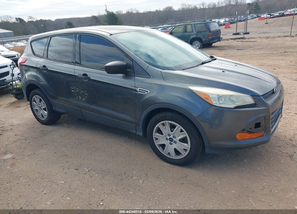 2015 FORD ESCAPE S VIN: 1FMCU0F73FUC31820