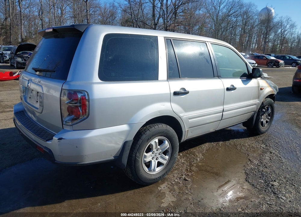 2007 HONDA PILOT LX VIN: 5FNYF28107B018861