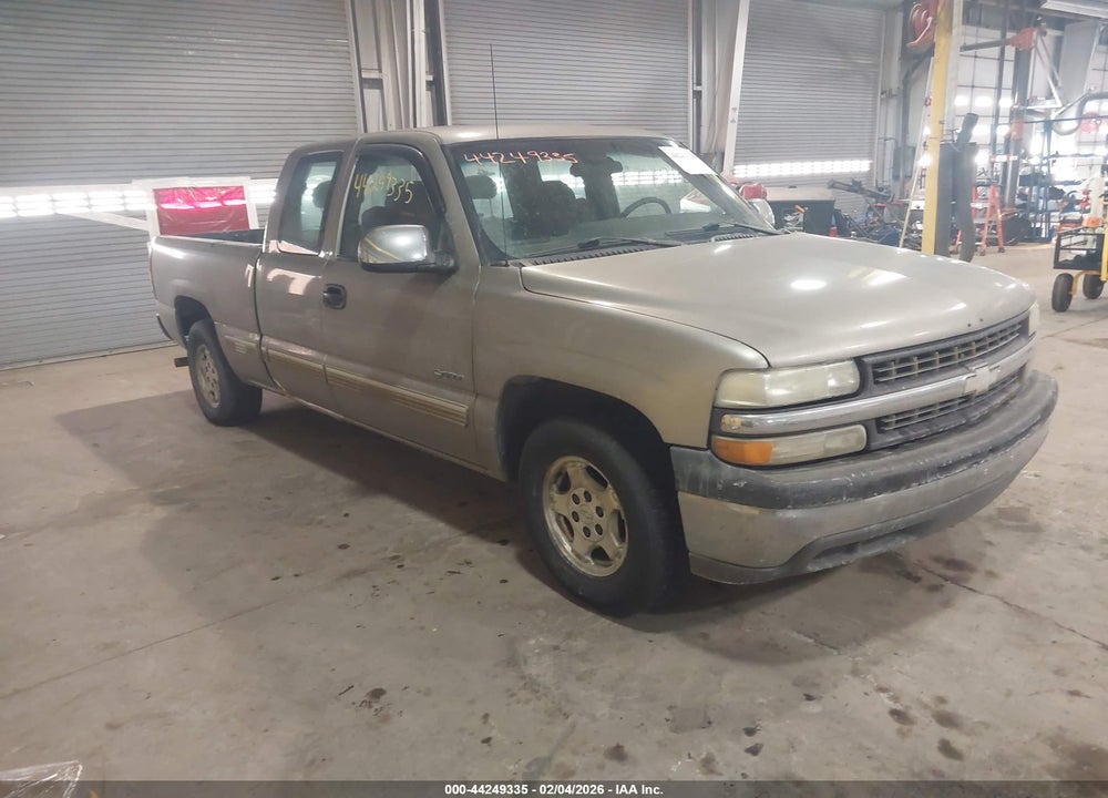 2001 CHEVROLET SILVERADO 1500 LS VIN: 2GCEC19V111245221