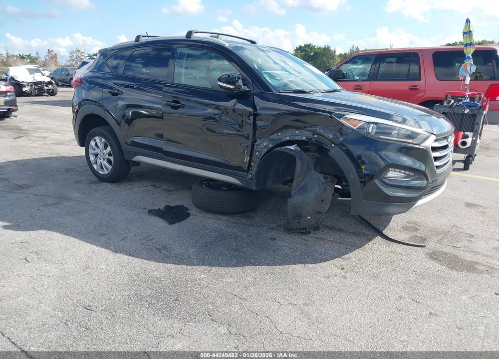 2017 HYUNDAI TUCSON SPORT VIN: KM8J33A2XHU285416