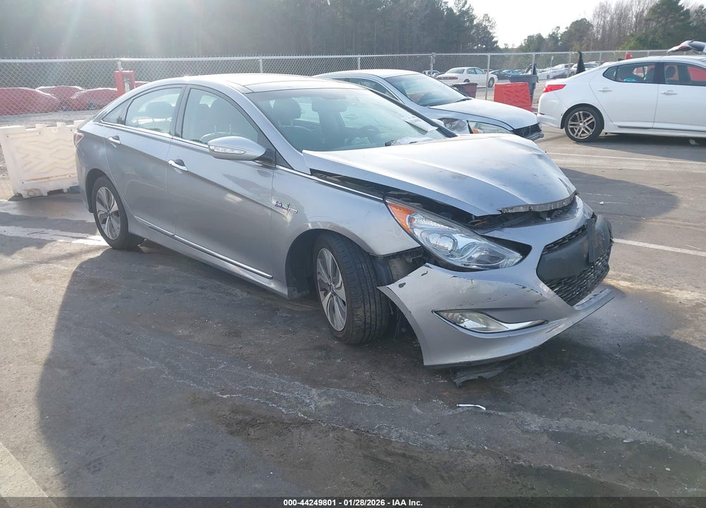 2015 HYUNDAI SONATA HYBRID LIMITED VIN: KMHEC4A45FA130196