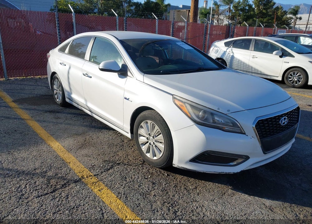2016 HYUNDAI SONATA HYBRID SE VIN: KMHE24L16GA012357