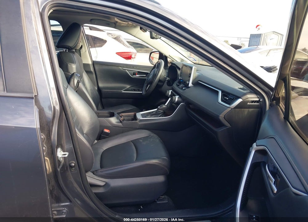 2019 TOYOTA RAV4 LIMITED VIN: 2T3Y1RFV0KW038592